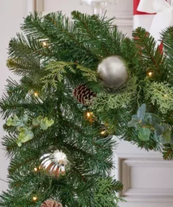 Home Accents Holiday 9 ft Prelit St Germain Garland -Home Accents Holiday Shop home accents holiday christmas garland chzh3812070h3 66 1000