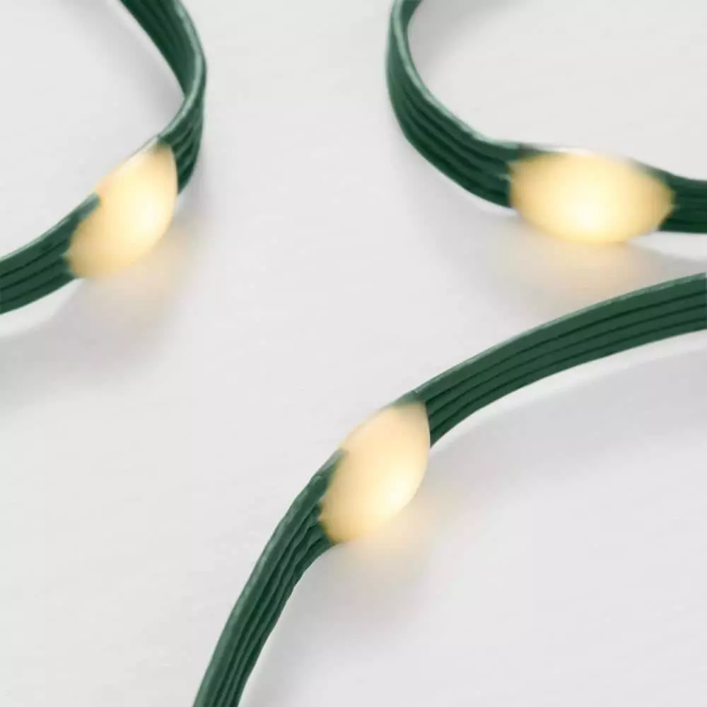 Home Accents Holiday 400L Warm White Micro Dot LED Light Reel Lights 5 Home Accents Holiday 400L Warm White Micro Dot LED Light Reel Lights - Image 3