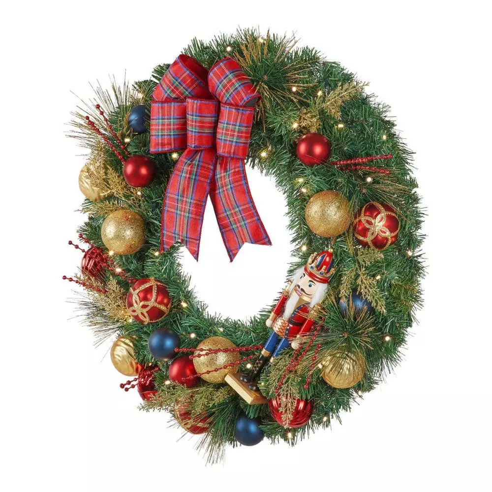 Home Accents Holiday 30 in Prelit Nutcracker Wreath 5 Home Accents Holiday 30 in Prelit Nutcracker Wreath - Image 3