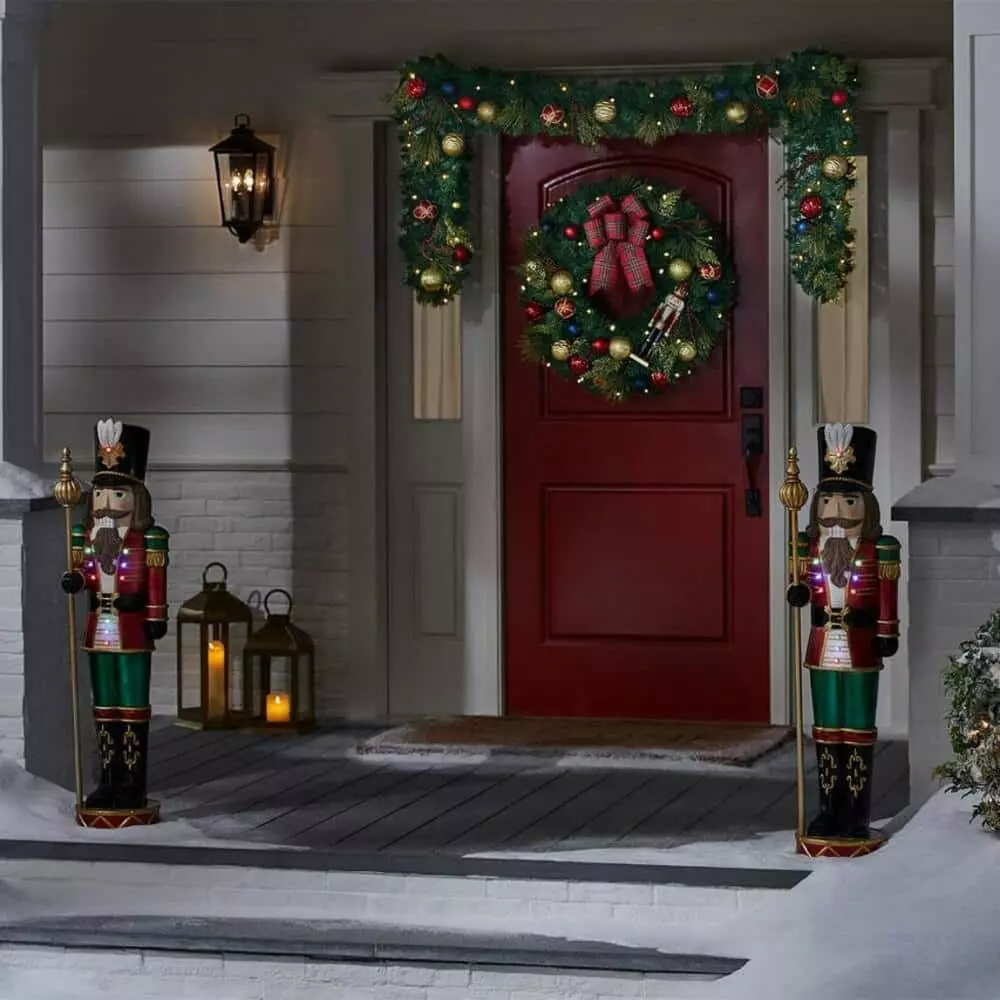 Home Accents Holiday 30 in Prelit Nutcracker Wreath 8 Home Accents Holiday 30 in Prelit Nutcracker Wreath - Image 6