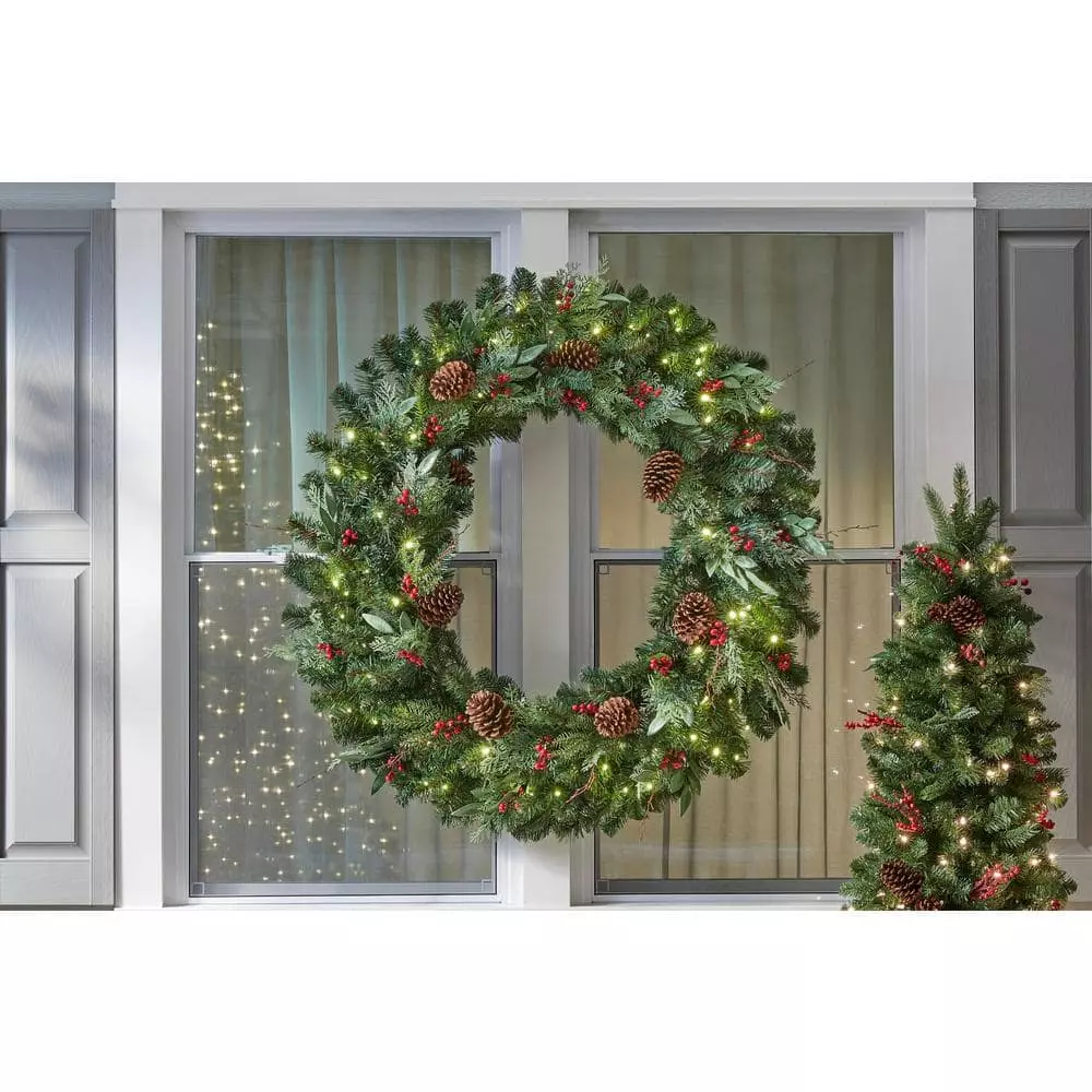 Home Accents Holiday 48 in Prelit Woodmore Wreath 4 Home Accents Holiday 48 in Prelit Woodmore Wreath - Image 2