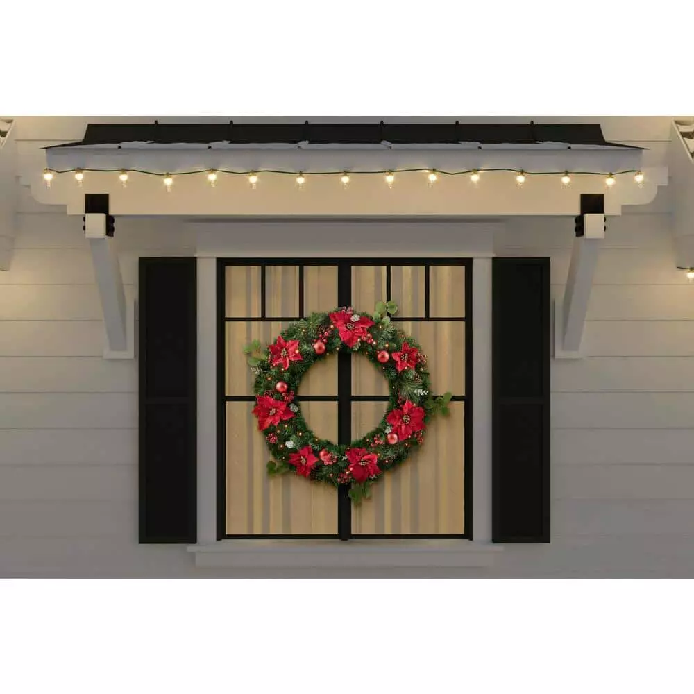 Home Accents Holiday 36 in Prelit Berry Bliss Wreath 4 Home Accents Holiday 36 in Prelit Berry Bliss Wreath - Image 2