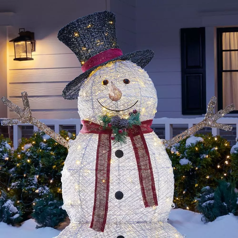 Home Accents Holiday 5 ft Warm White LED Snowman Holiday Yard Decoration 5 Home Accents Holiday 5 ft Warm White LED Snowman Holiday Yard Decoration - Image 3