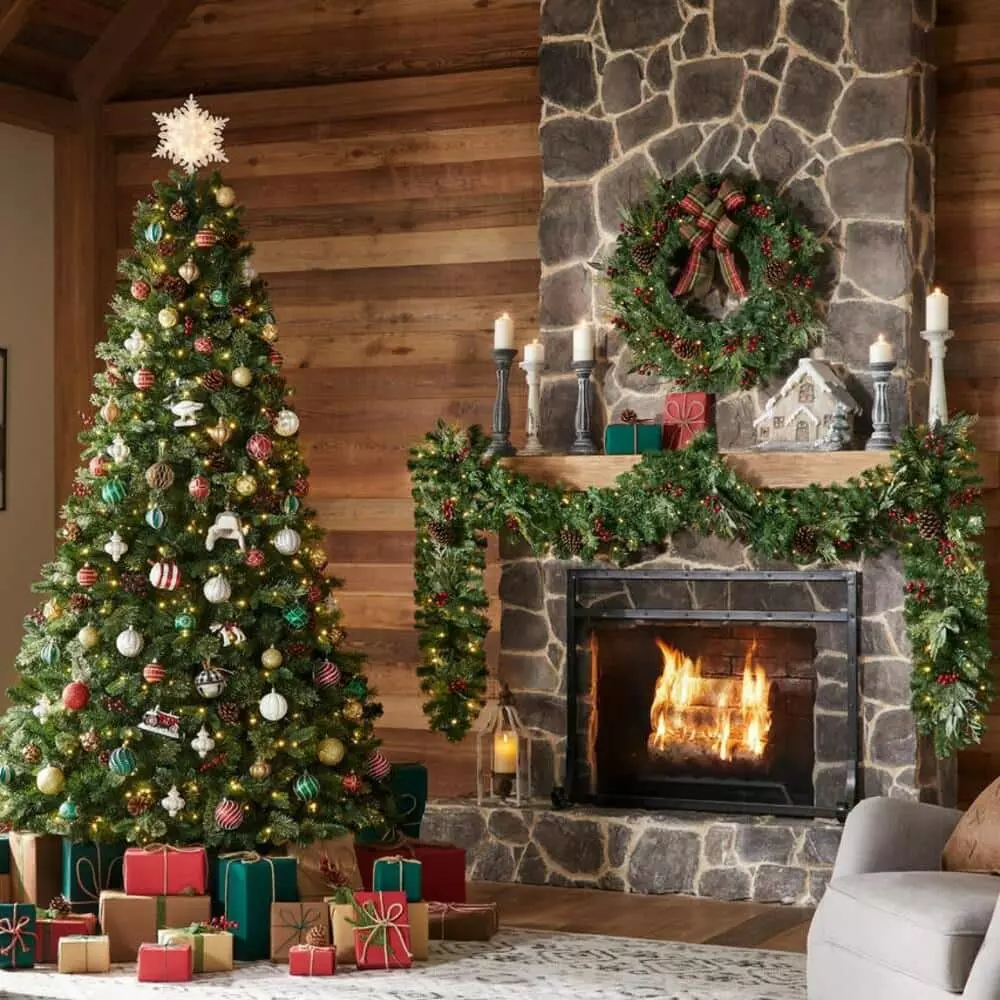 Home Accents Holiday 7.5 ft. Westwood Fir Christmas Tree 4 Home Accents Holiday 7.5 ft. Westwood Fir Christmas Tree - Image 2